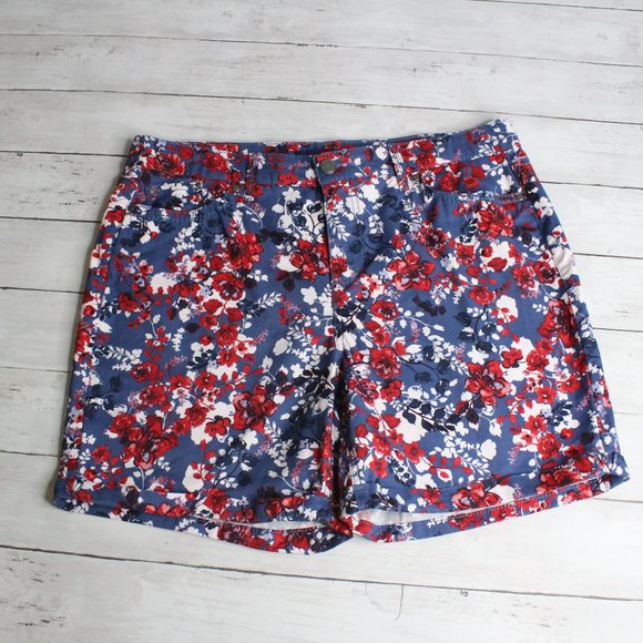 Bandolino Women's Floral Denim Shorts Size 12 Amy Short Blue Red White - Picture 1 of 6